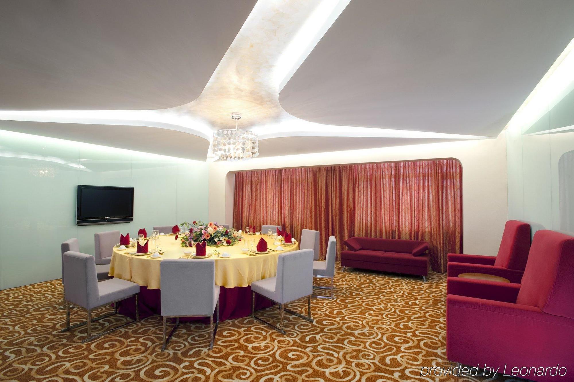 Holiday Inn Express Tianjin Binhai מסעדה תמונה