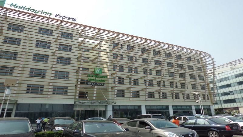 Holiday Inn Express Tianjin Binhai מראה חיצוני תמונה